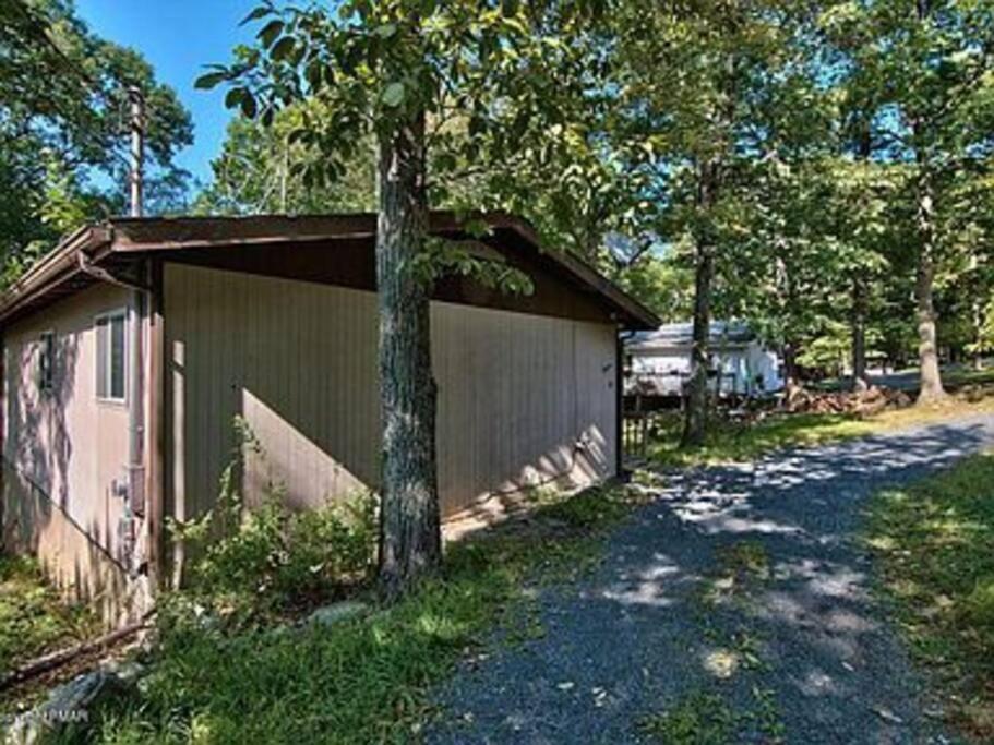 Clubhouse Lakeview Chalet East Stroudsburg Exterior photo